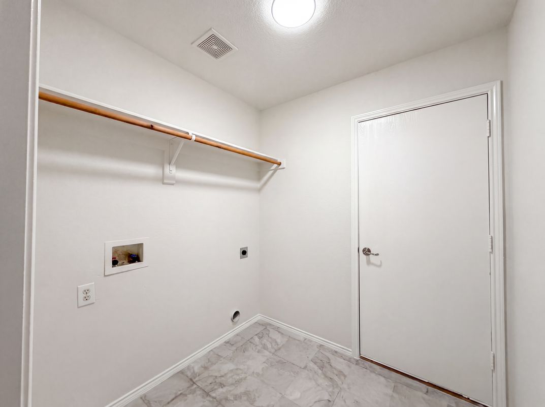 Photo 15 of 19 of 2324 Glenhaven Dr, McKinney, TX