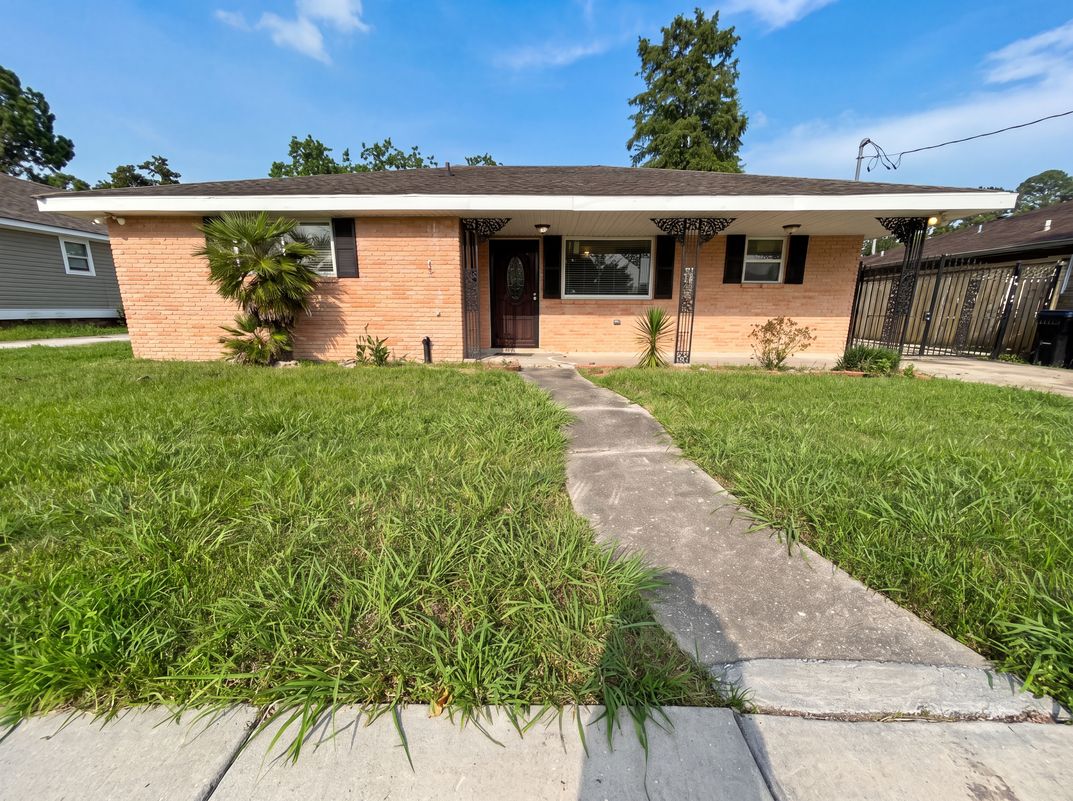 Property photo 1 of 4719 Lurline St