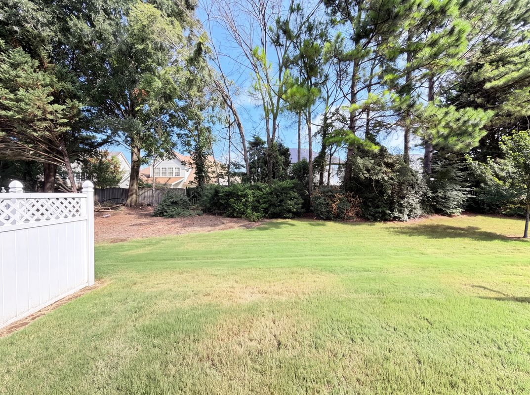 Photo 16 of 18 of 14205 Tranters Creek Ln, Charlotte, NC