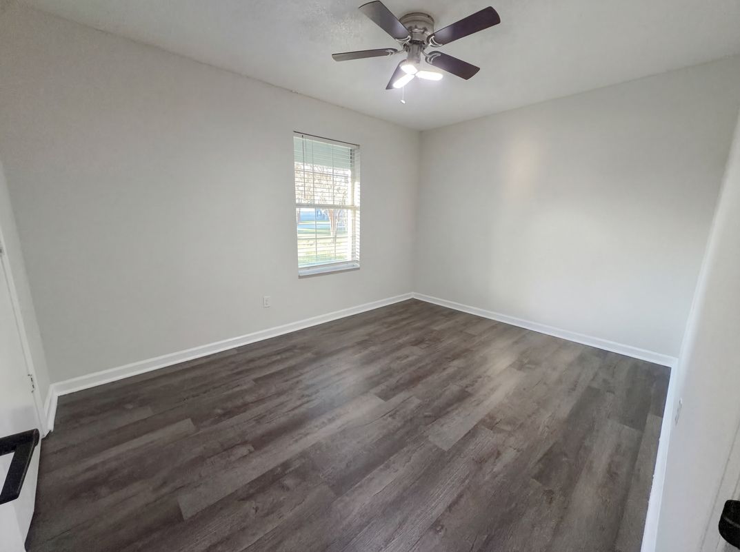 Photo 17 of 27 of 127 Red Birch Ln, Warner Robins, GA