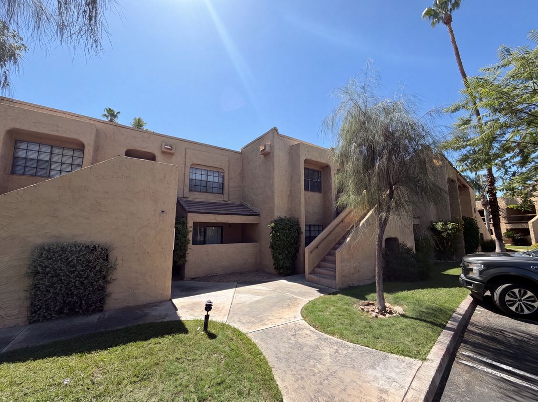 Photo 16 of 18 of 5300 E Waverly Dr, Palm Springs, CA