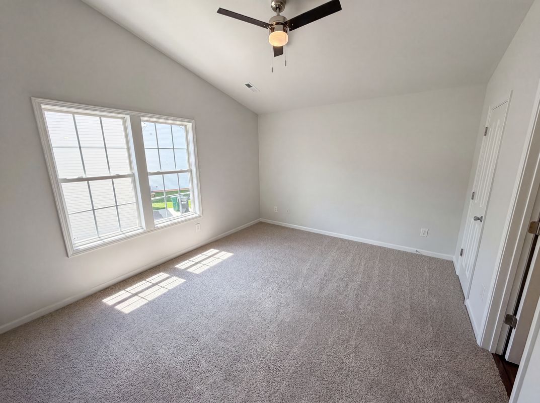 Photo 13 of 21 of 3831 Mohawk Ct, Charlotte, NC