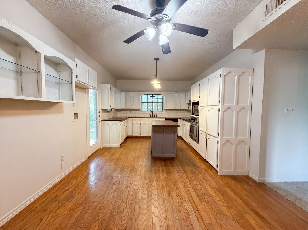 Photo 7 of 21 of 3504 Victorian Dr, Temple, TX