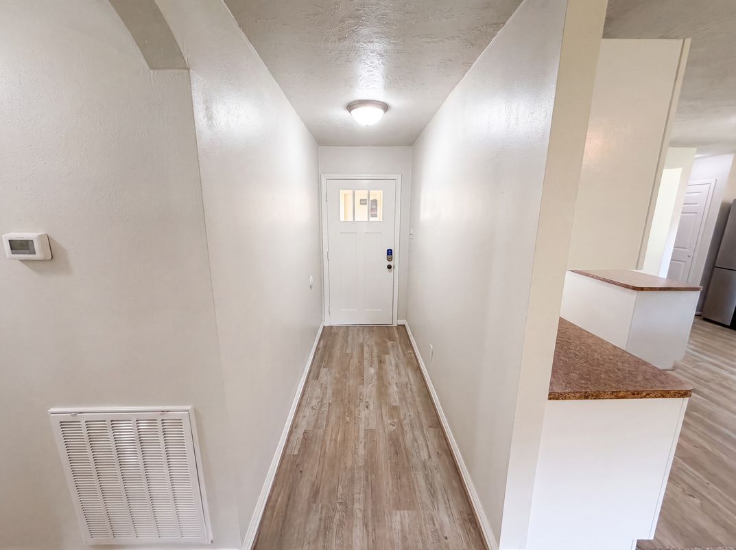 Photo 6 of 19 of 17014 Fid Ct, Crosby, TX