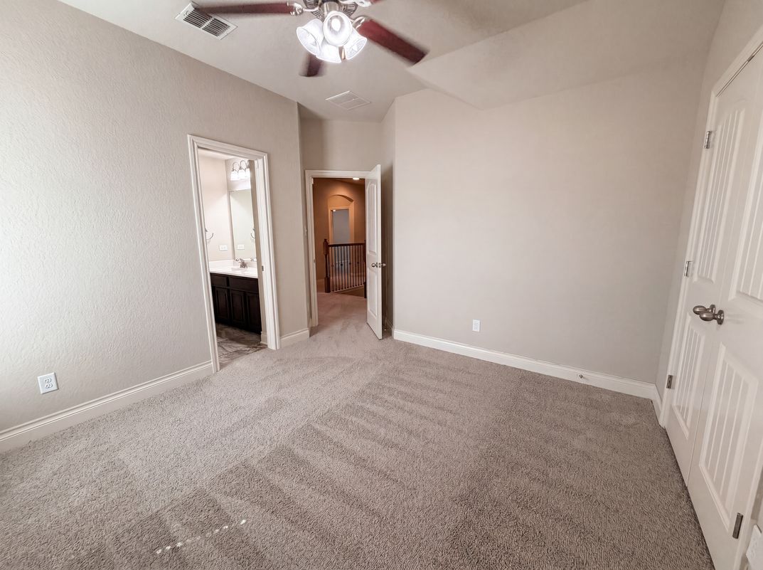 Photo 15 of 26 of 1058 Cedar Glen Dr, New Braunfels, TX