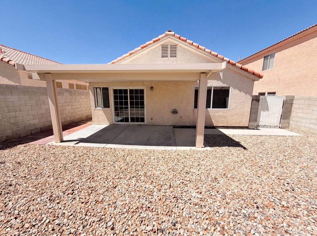 Photo 28 of 33 of 9121 Indian Breeze Dr, Las Vegas, NV