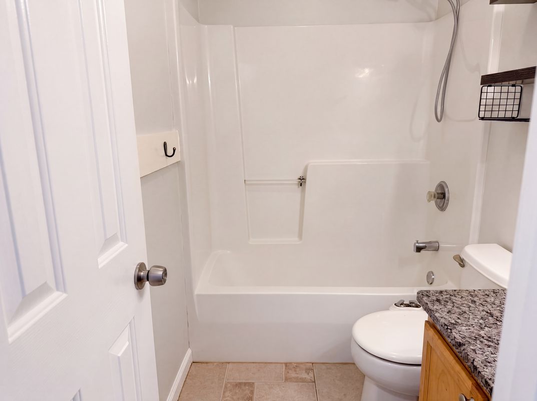 Photo 10 of 22 of 8749 Christopher Ln, Warrenton, VA