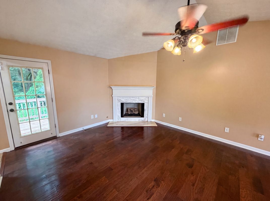 Photo 10 of 24 of 2195 Clayton Rdg, Lithonia, GA