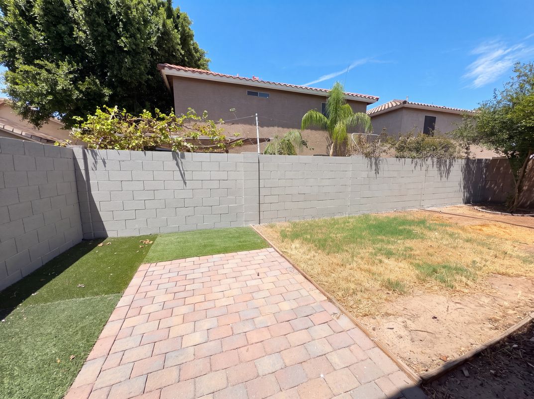 Photo 21 of 23 of 800 S Bedford Dr, Chandler, AZ