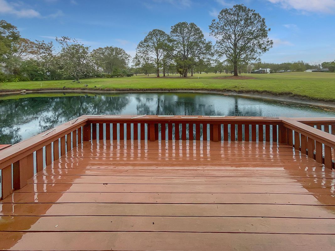 Photo 12 of 27 of 13516 Palmwood Ln, Tampa, FL