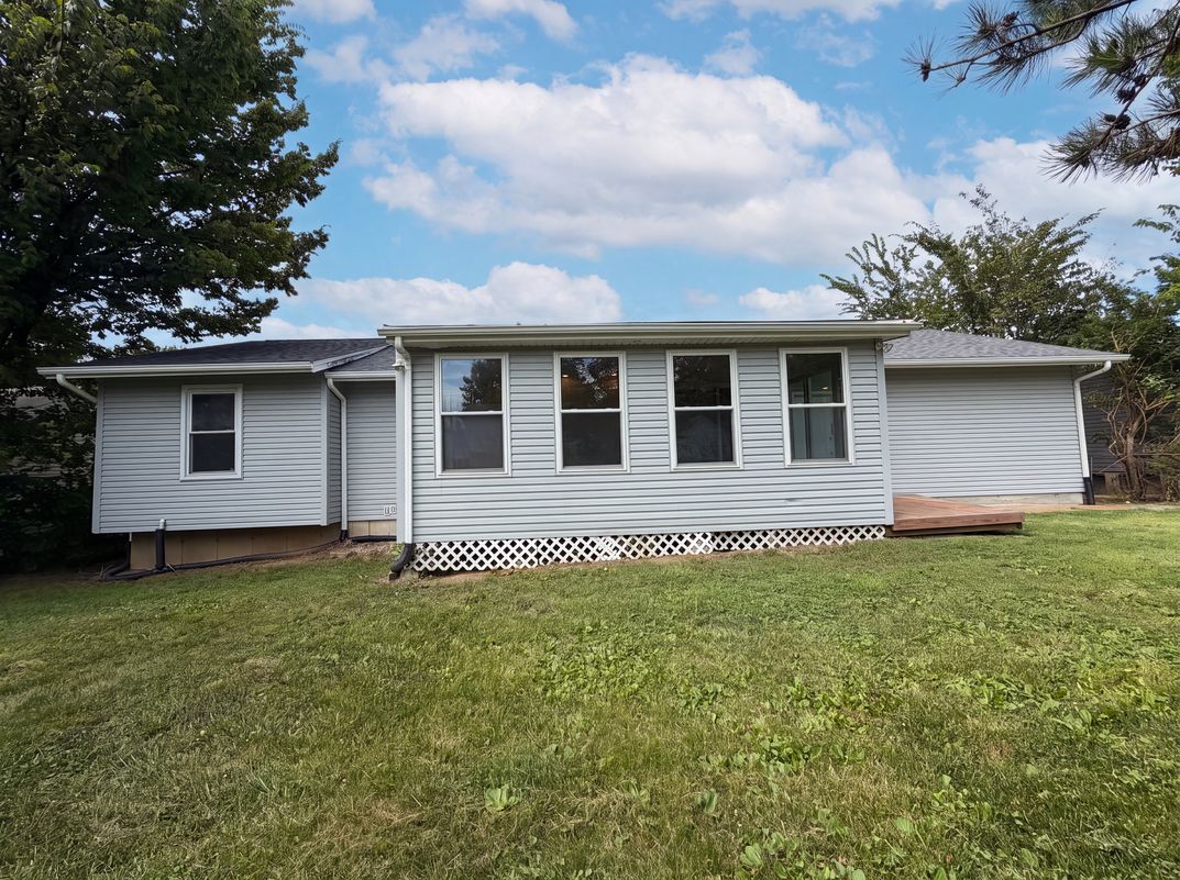Photo 5 of 19 of 1354 Great Warrior Dr, O Fallon, MO