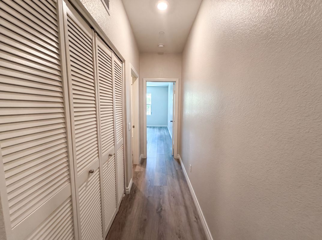 Photo 10 of 19 of 2460 Fernwood Ln, Perris, CA