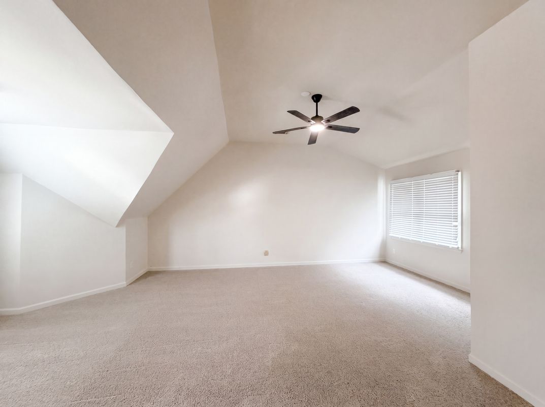 Photo 14 of 26 of 1900 Milfield Cir, Snellville, GA