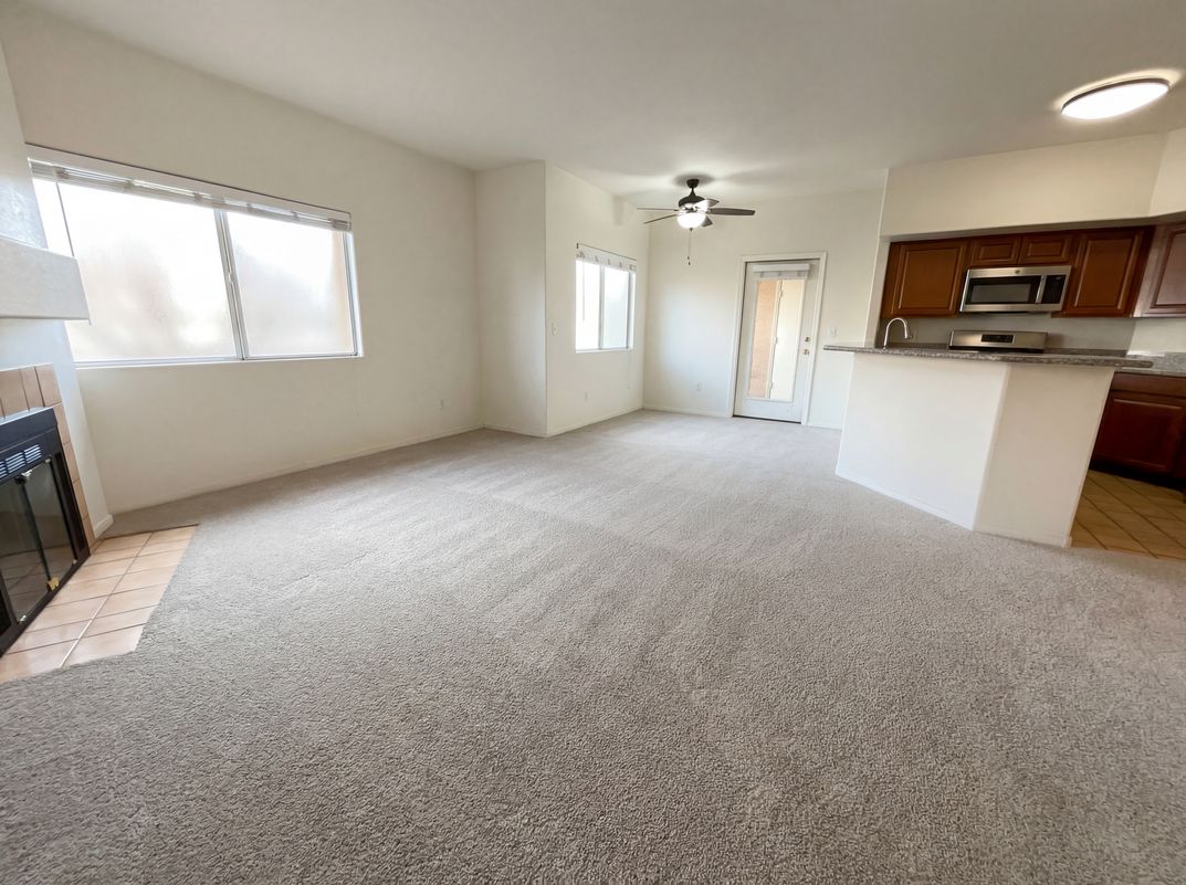 Photo 8 of 19 of 900 Heavenly Hills Ct, Las Vegas, NV