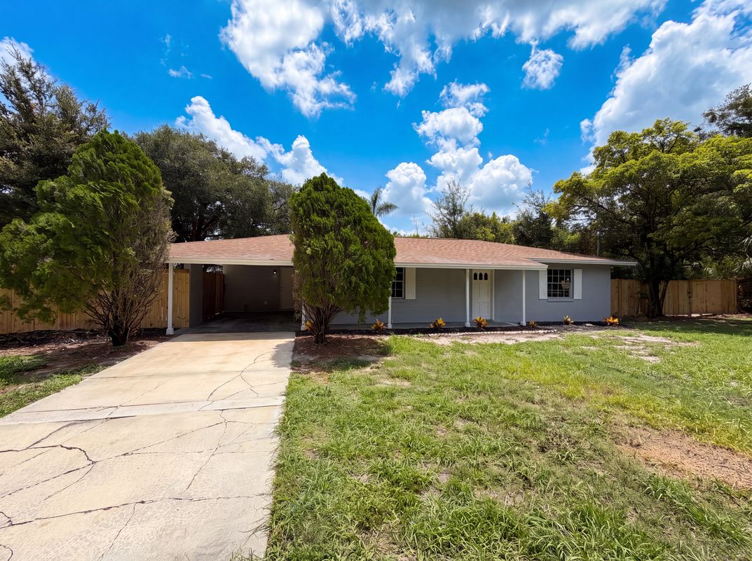 Photo 19 of 23 of 585 Hewett Dr, Orlando, FL