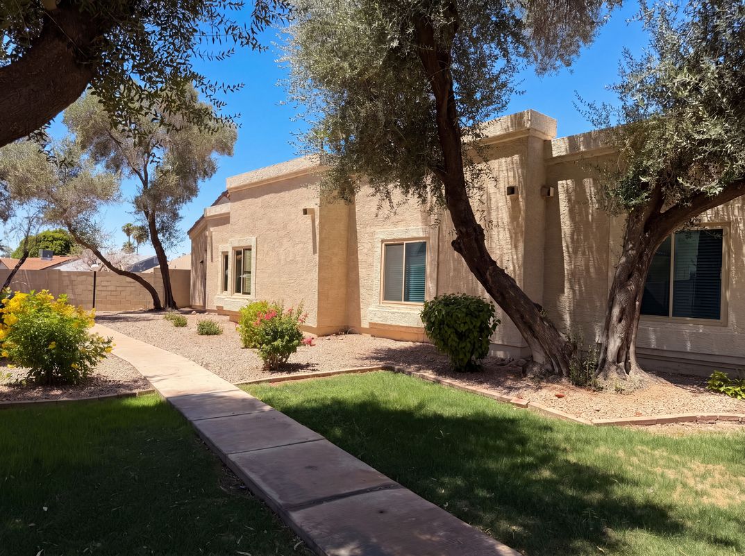 Photo 18 of 19 of 1111 W Summit Pl, Chandler, AZ