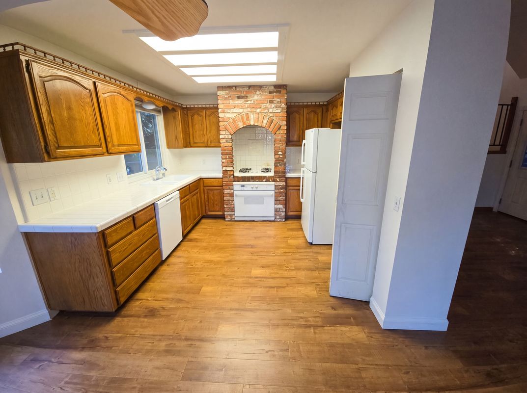 Photo 9 of 31 of 472 Brentwood Dr, Lake Arrowhead, CA