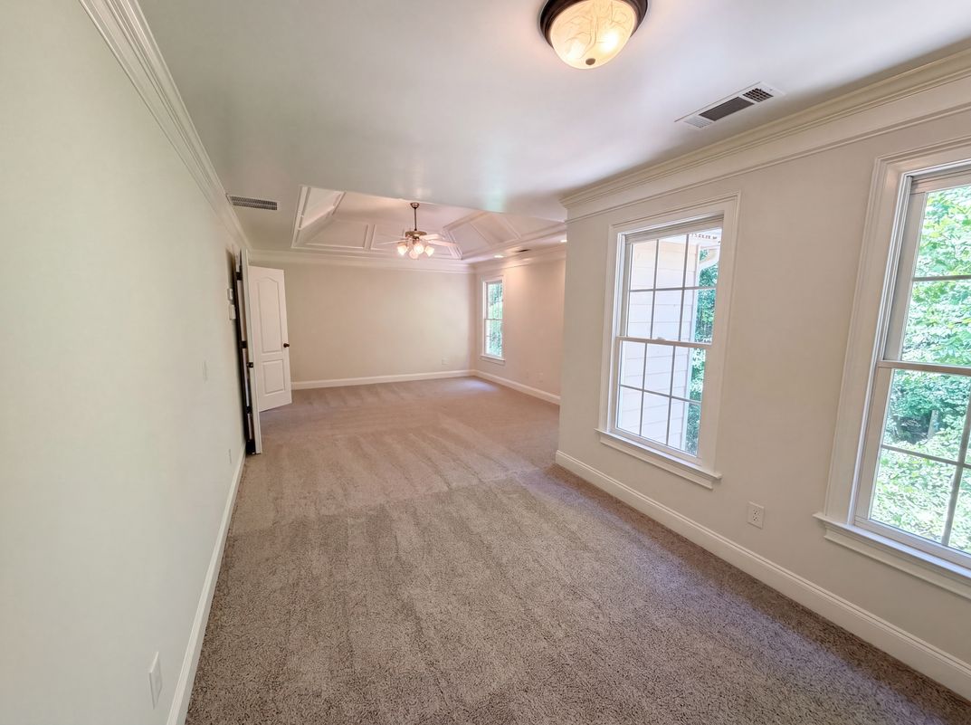 Photo 10 of 23 of 861 Windsor Creek Dr, Grayson, GA