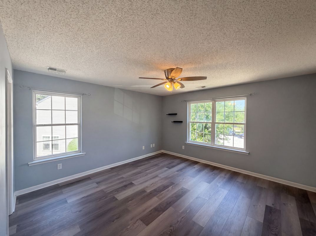 Photo 11 of 17 of 6005 Silkwater Ct, Raleigh, NC