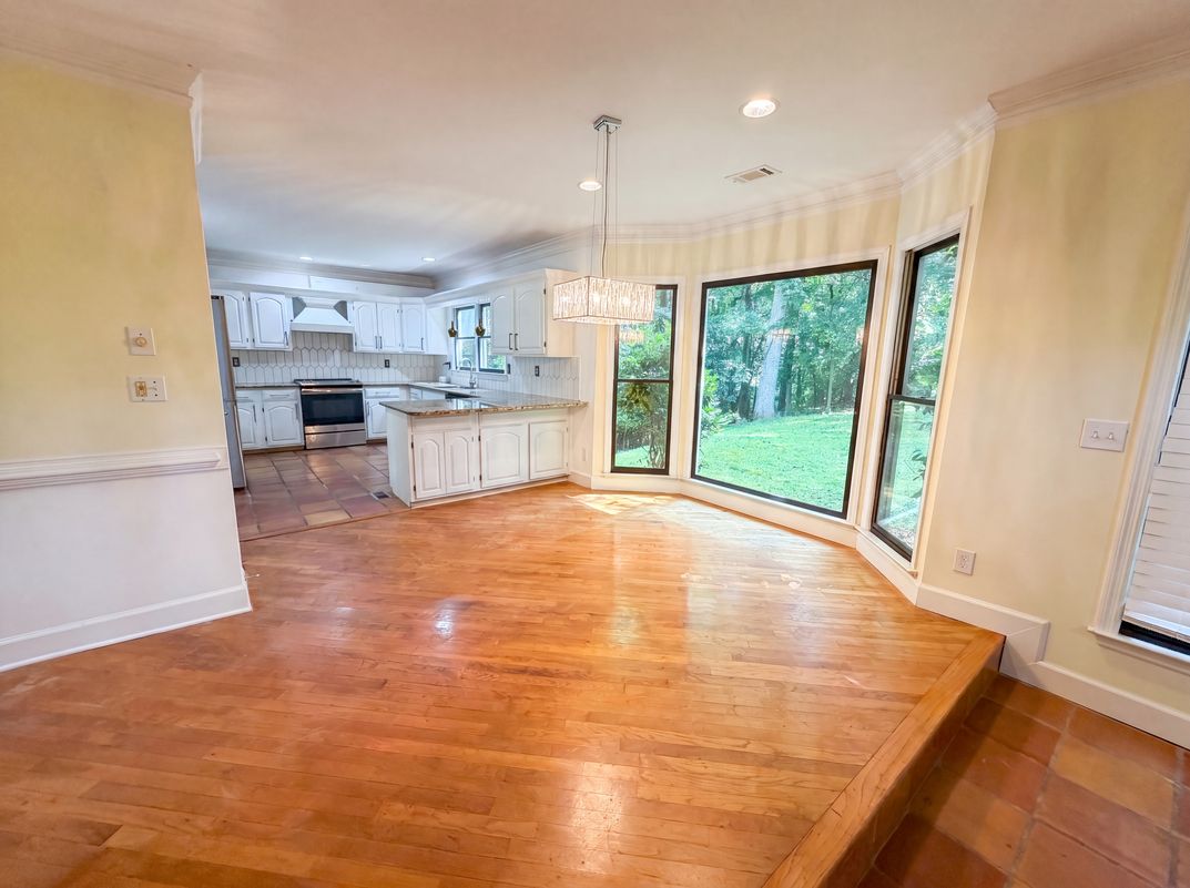 Photo 11 of 28 of 644 Laurel Wood Dr SW, Marietta, GA