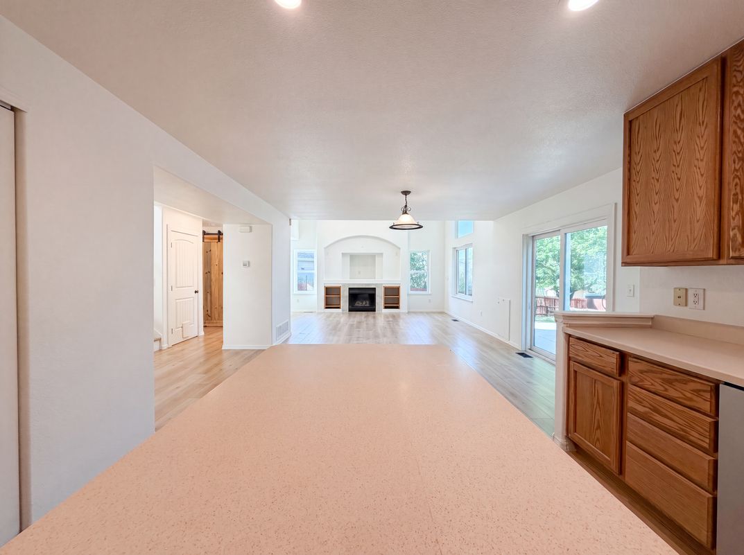 Photo 10 of 48 of 10562 Falcon St, Longmont, CO