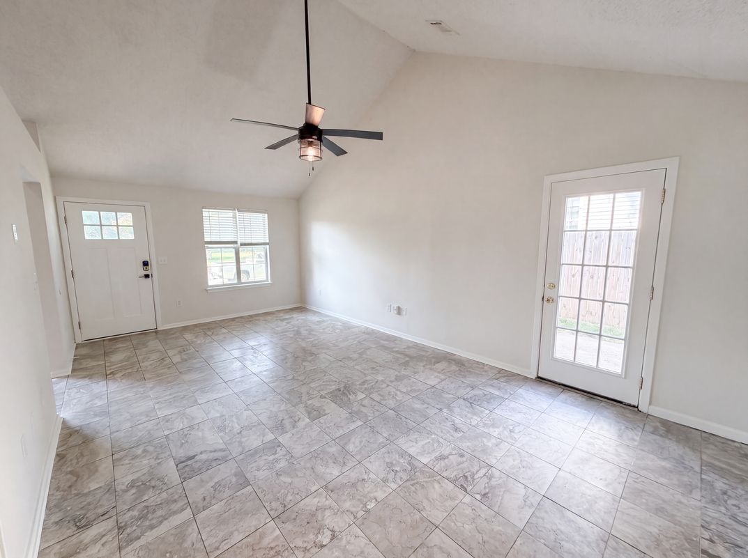 Photo 6 of 18 of 218 Persimmon Cir, Goose Creek, SC
