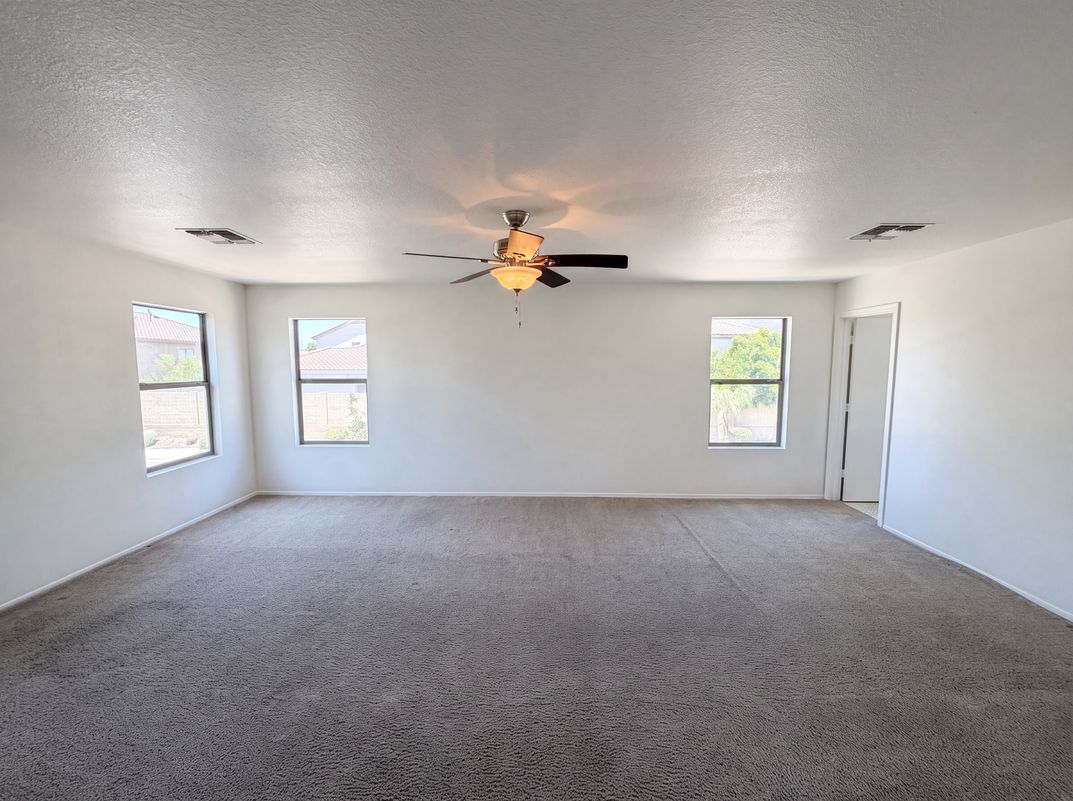 Photo 4 of 27 of 7500 E Deer Valley Rd, Scottsdale, AZ