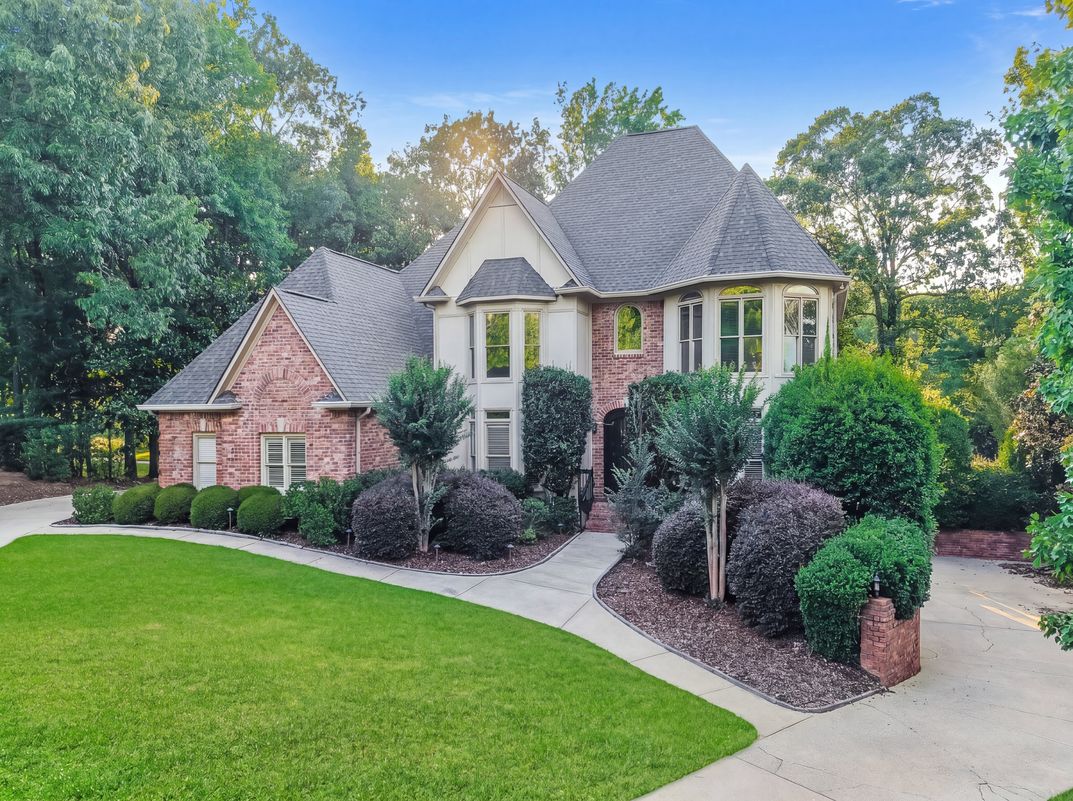 Property photo 1 of 5064 Greystone Way