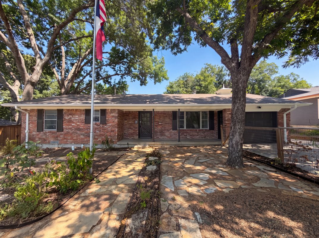 Photo 21 of 23 of 808 Griffin St, McKinney, TX