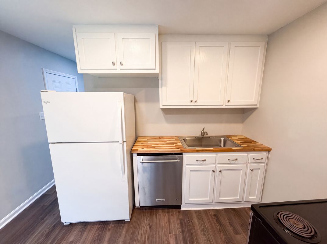 Photo 8 of 19 of 528 Kentbrook Dr, Charlotte, NC