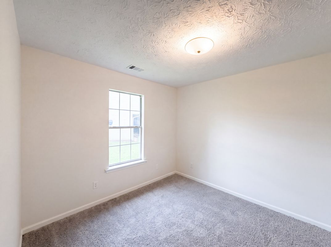 Photo 9 of 18 of 10543 Crabtree Dr, Jonesboro, GA