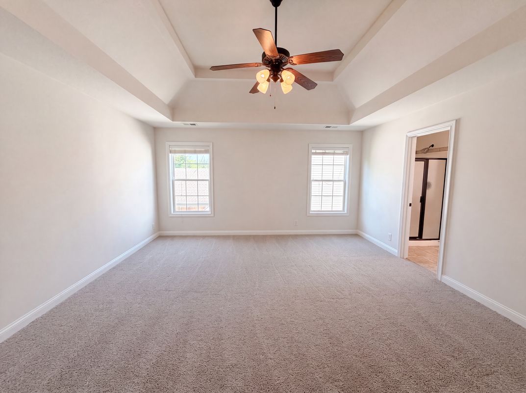 Photo 4 of 27 of 1733 Apache Way, Clarksville, TN