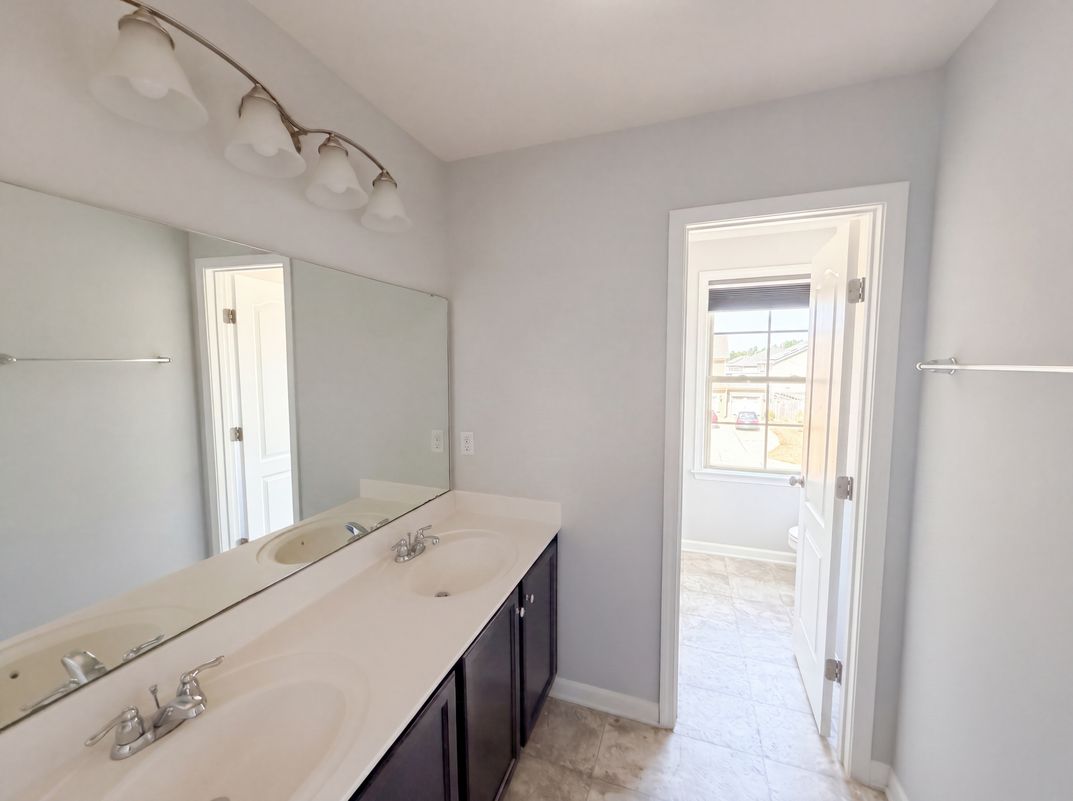 Photo 19 of 23 of 1305 Ivey Grove Ct, Fuquay Varina, NC