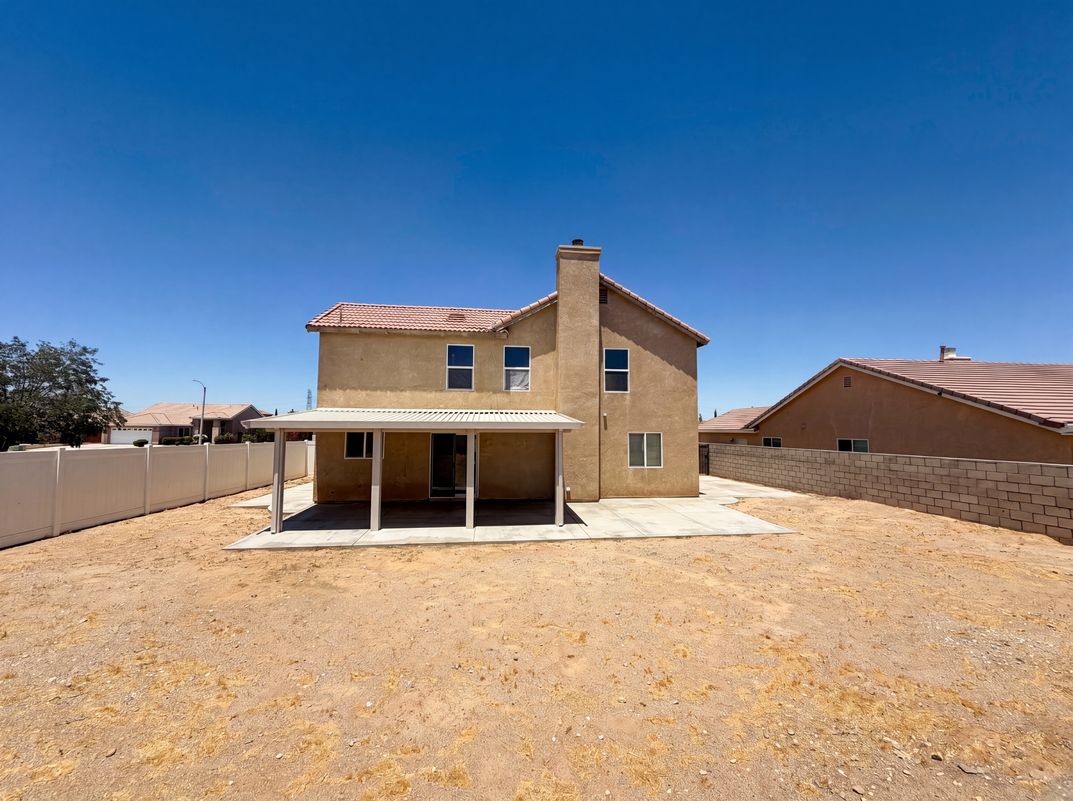 Photo 5 of 36 of 11401 Villa St, Adelanto, CA