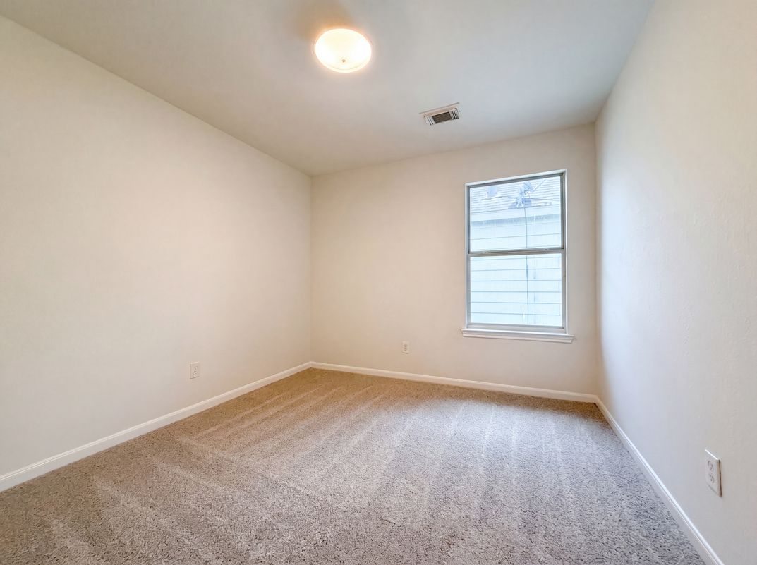 Photo 11 of 20 of 2646 Skyview Trace Ct, Houston, TX