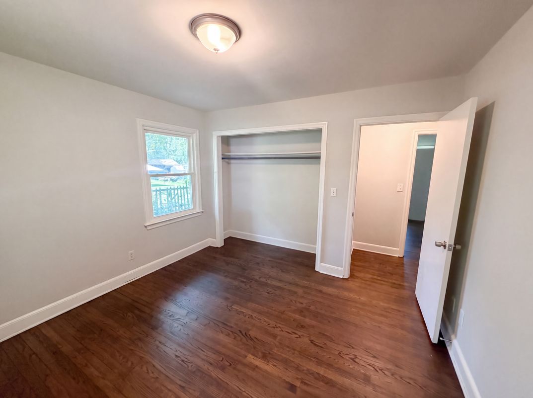 Photo 18 of 23 of 927 Greenlawn Dr, Columbia, SC