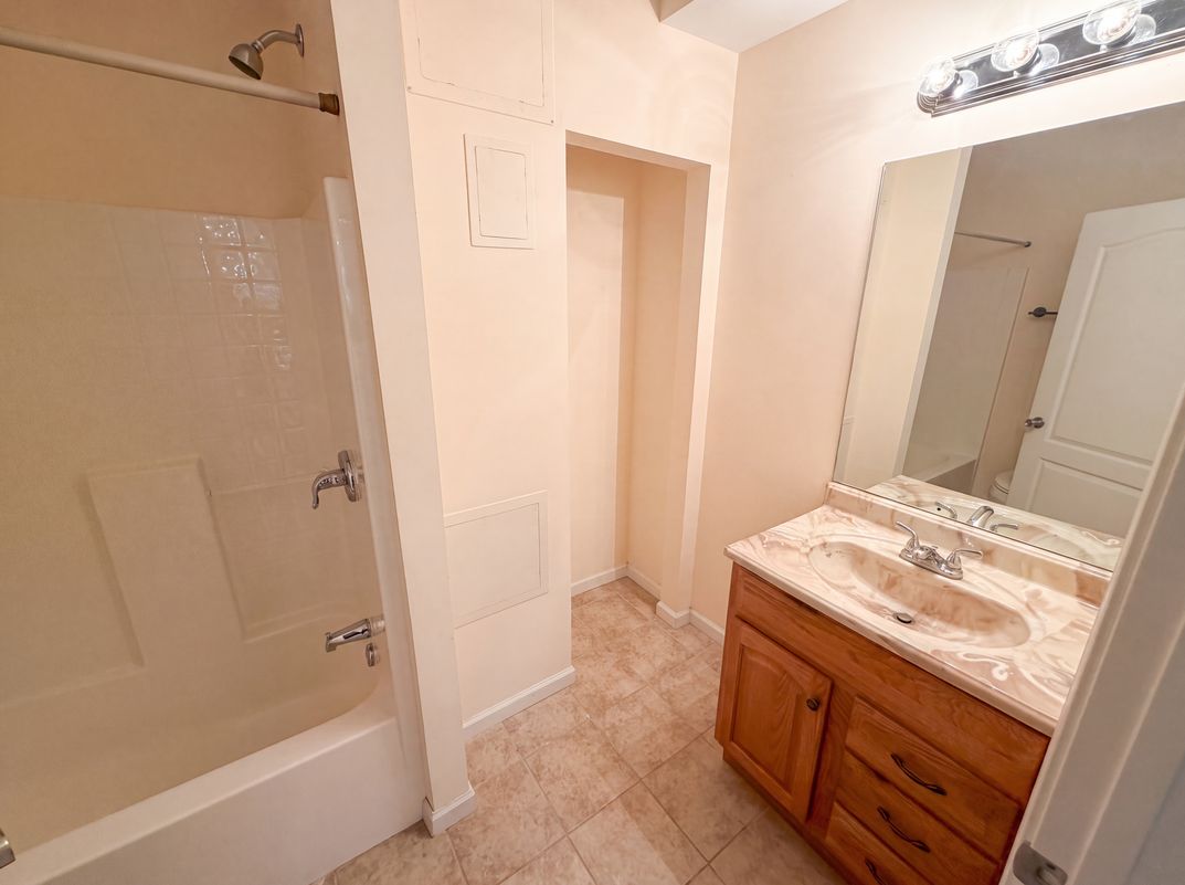 Photo 33 of 58 of 3612 Brookefall Ct, Suwanee, GA