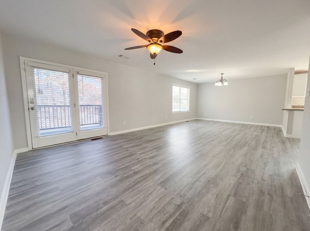 Property photo 3 of 2604 Sunrise Dr