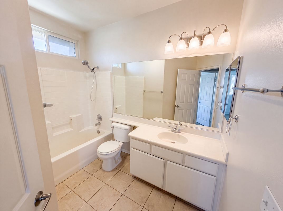 Photo 9 of 24 of 4519 Kalpesh Ct, Hemet, CA