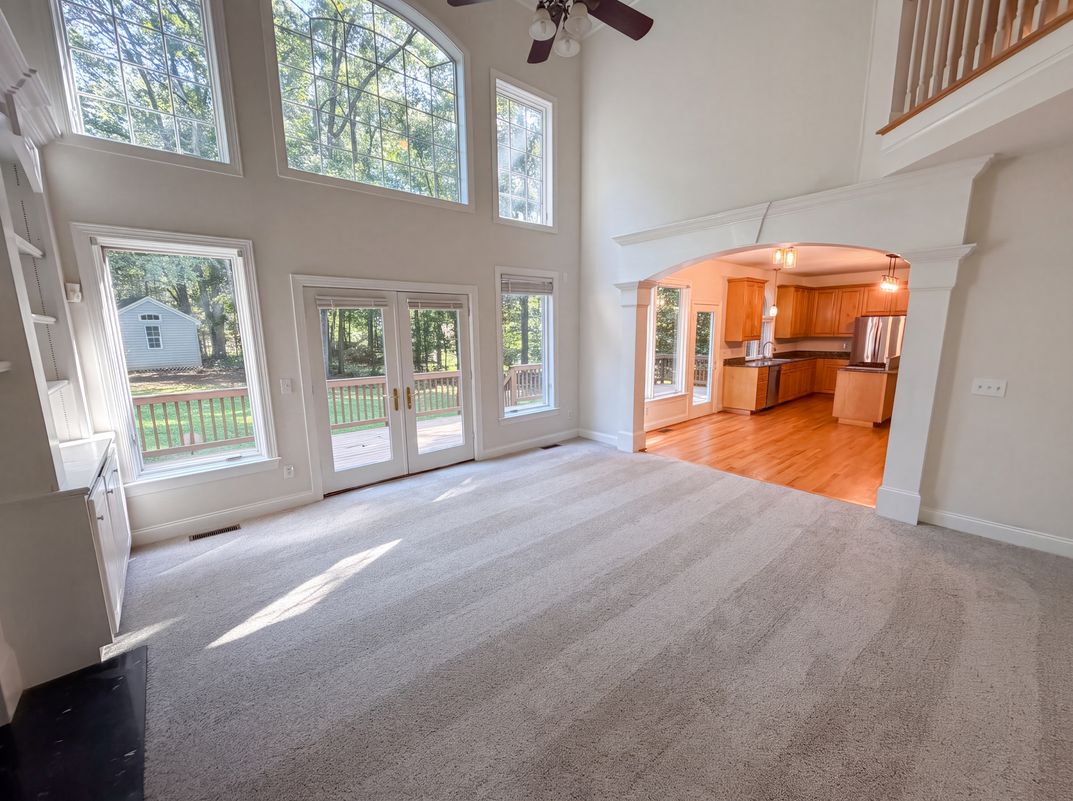 Photo 3 of 33 of 10124 Windtree Ln, Charlotte, NC