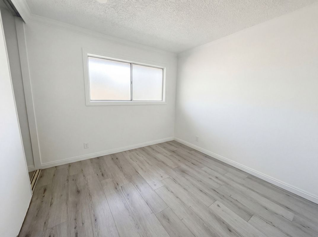 Photo 18 of 23 of 5097 Village Dr, Las Vegas, NV