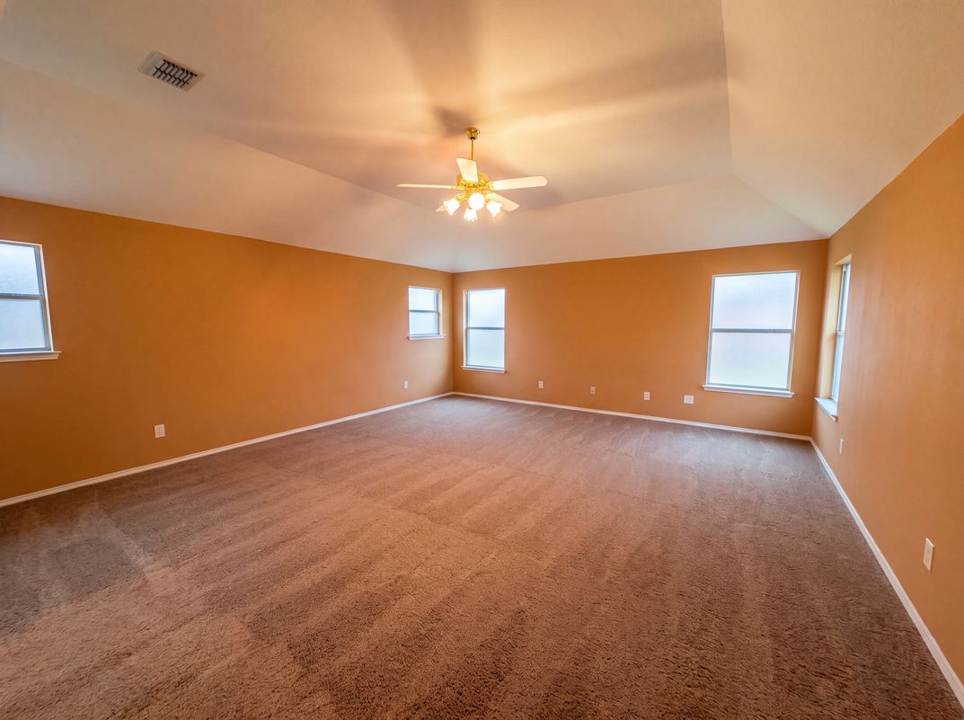 Photo 4 of 22 of 1311 Stanford Dr, Rockwall, TX