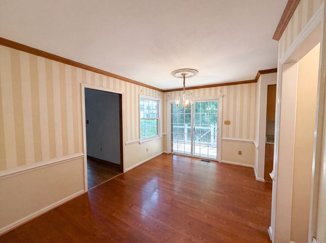 Photo 9 of 66 of 4819 Powell Rd, Fairfax, VA