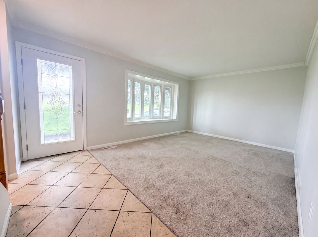 Photo 8 of 19 of 14729 Moran Rd, Allen Park, MI