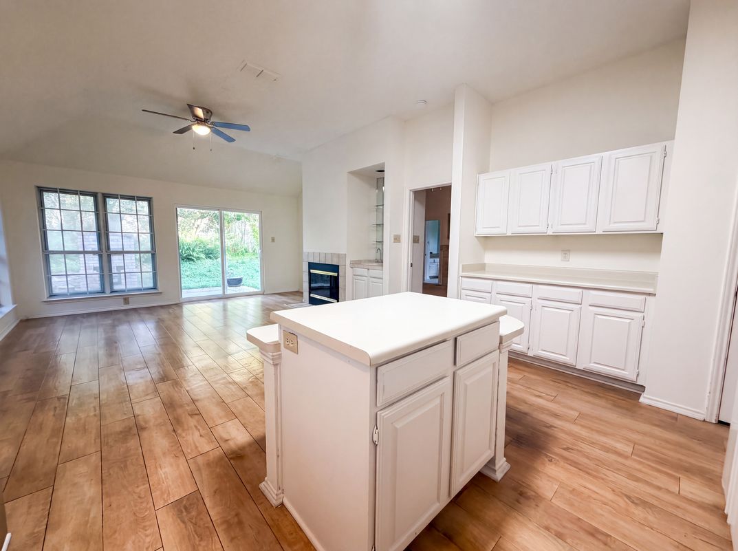 Photo 8 of 13 of 3840 Habersham, Schertz, TX