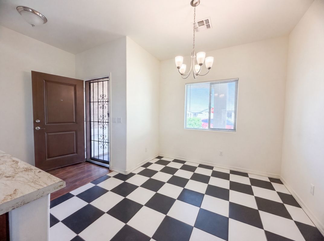 Photo 6 of 17 of 1738 S Aryelle Rd, Apache Junction, AZ