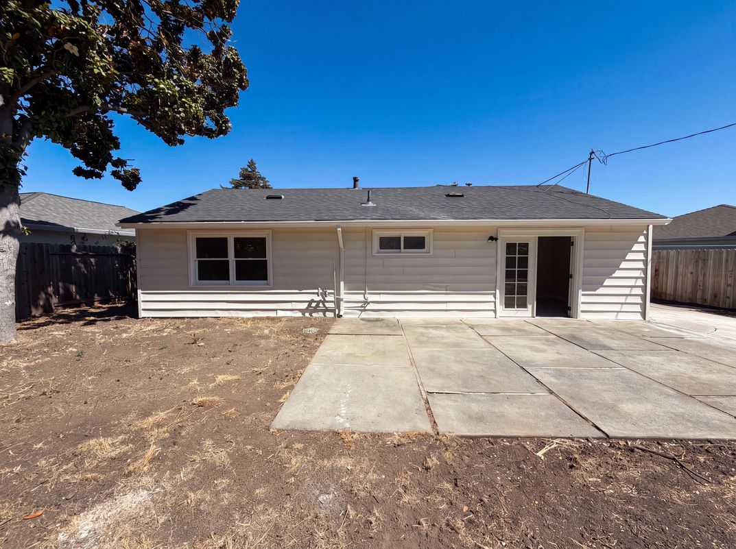 Photo 5 of 22 of 1854 Utah St, Fairfield, CA
