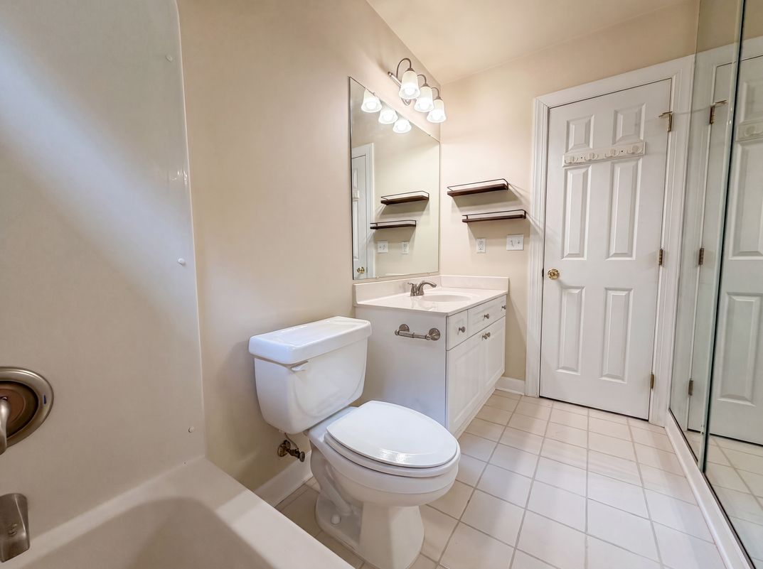 Photo 15 of 19 of 7301 Lakefall Dr, Wake Forest, NC