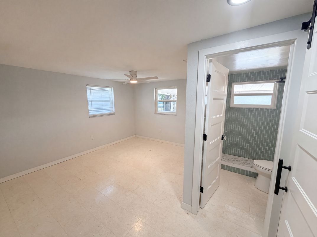 Photo 4 of 30 of 13638 Evelane Dr, Hudson, FL