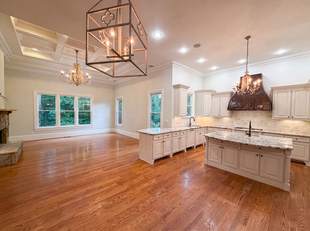 Photo 11 of 30 of 256 Hanson Way, Marietta, GA